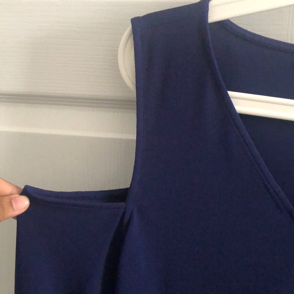 Express Cold-Shoulder Blouse - Picture 3 of 5